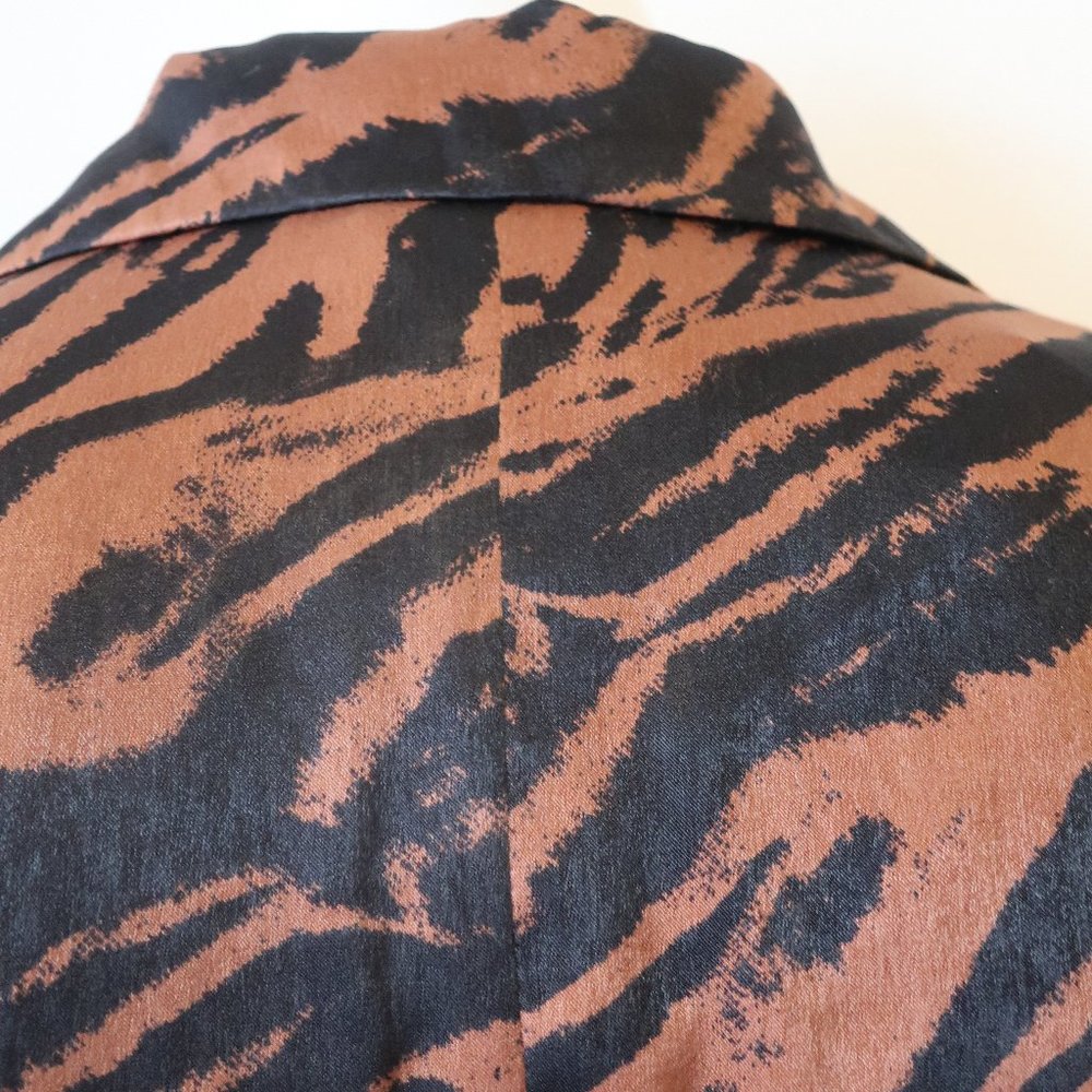 Ronny Kobo Collection Brown and Black Blouse - Picture 9 of 16